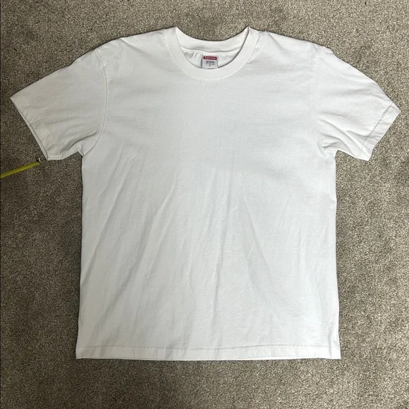 Supreme Back Logo White Tee New - Picture 2 of 4